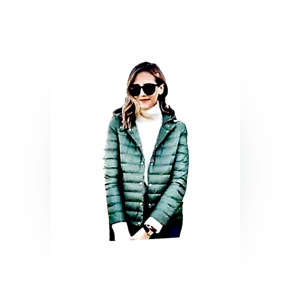 Bernardo Packable Hooded Puffer Jacket - Picture 1 of 8